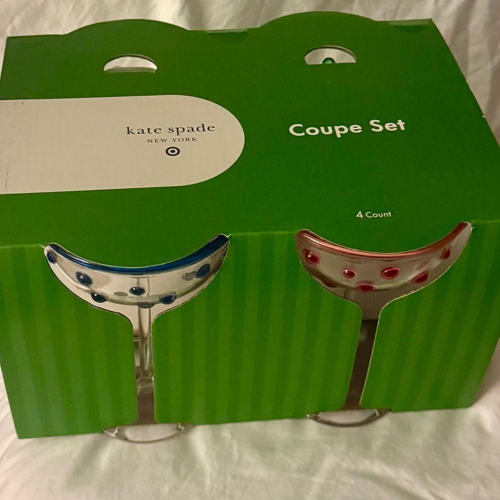 Kate Spade Coupe Set with polka dot Accents